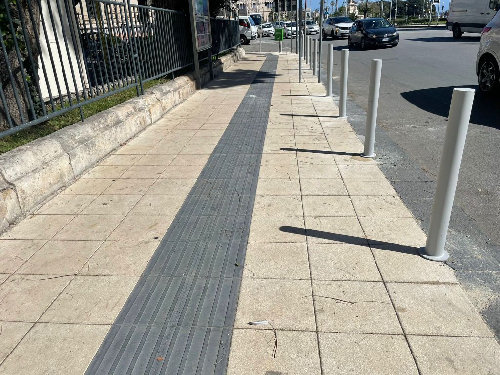 marciapiede villa mazzini