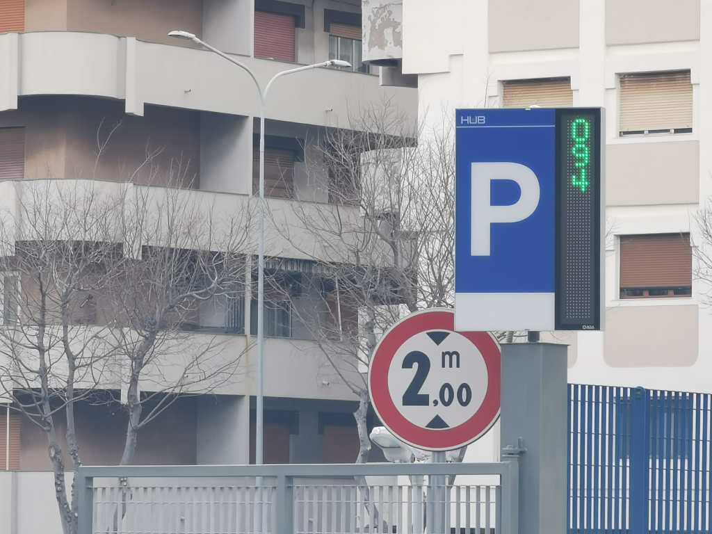 parcheggio fosso di via la farina
