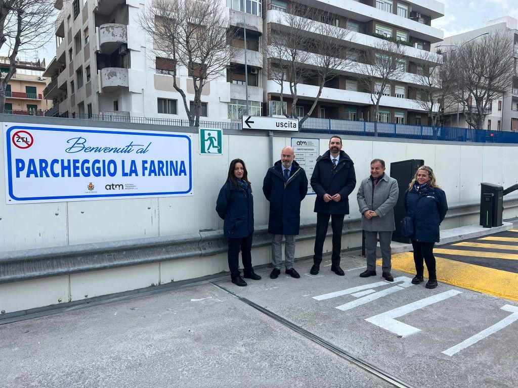 parcheggio fosso di via la farina