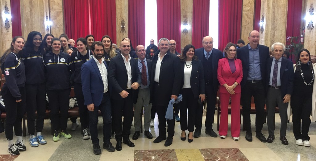 i presenti alla conferenza stampa