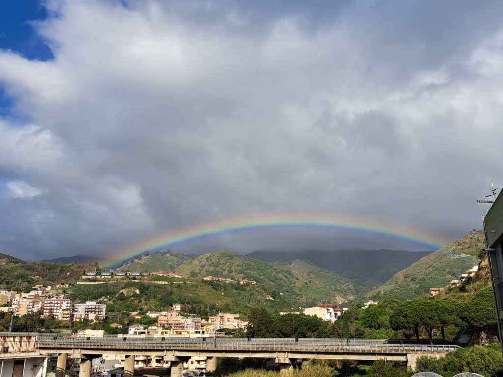 Arcobaleno nel cielo di Messina