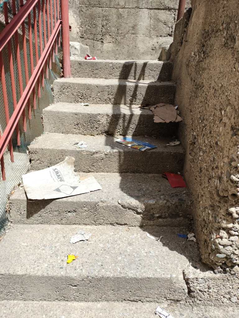 Strade sporche a Messina