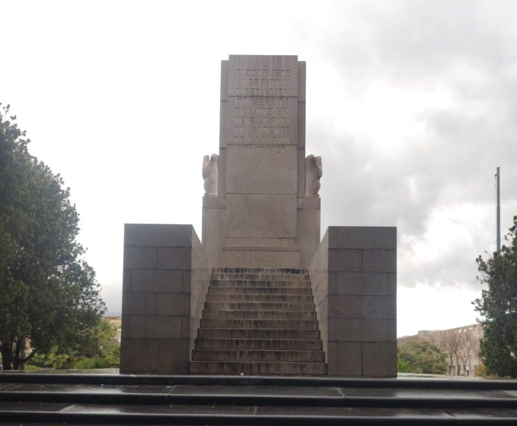 Monumento ai caduti ripulito a Messina