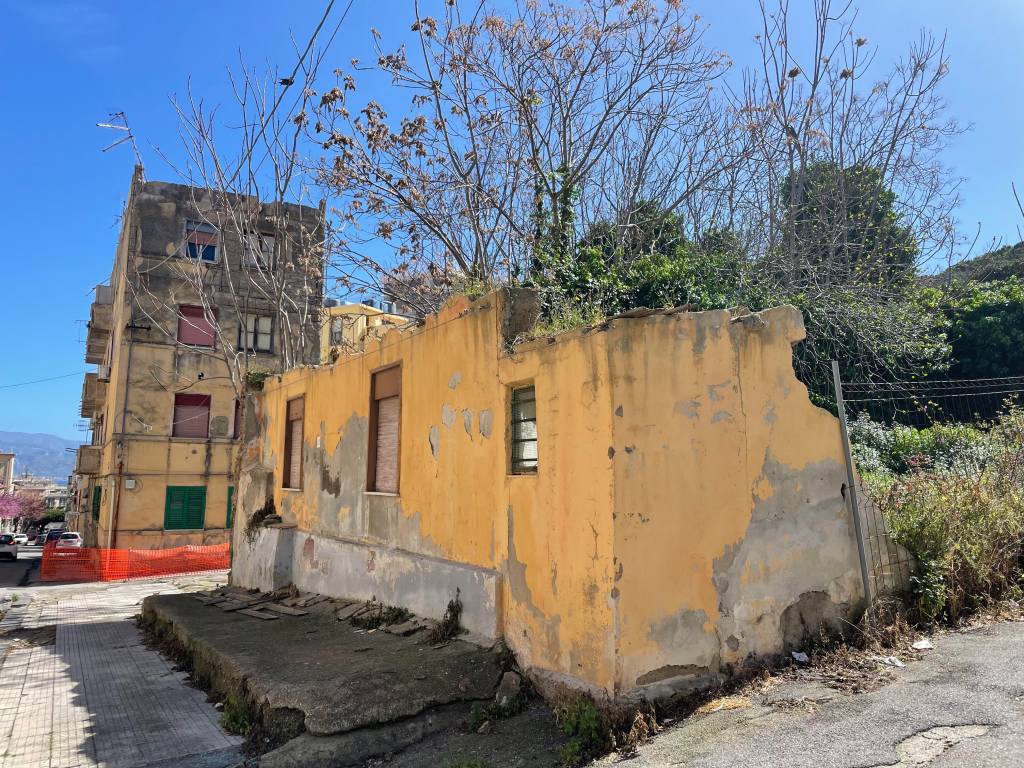 baraccopoli quod quaeris