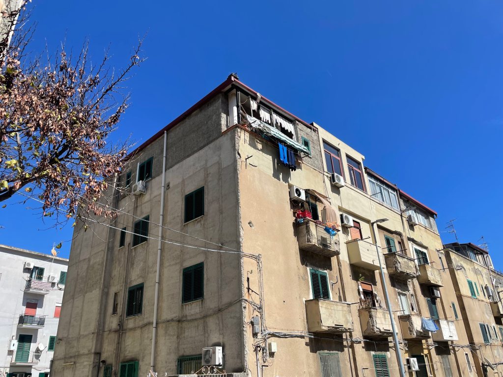 baraccopoli quod quaeris