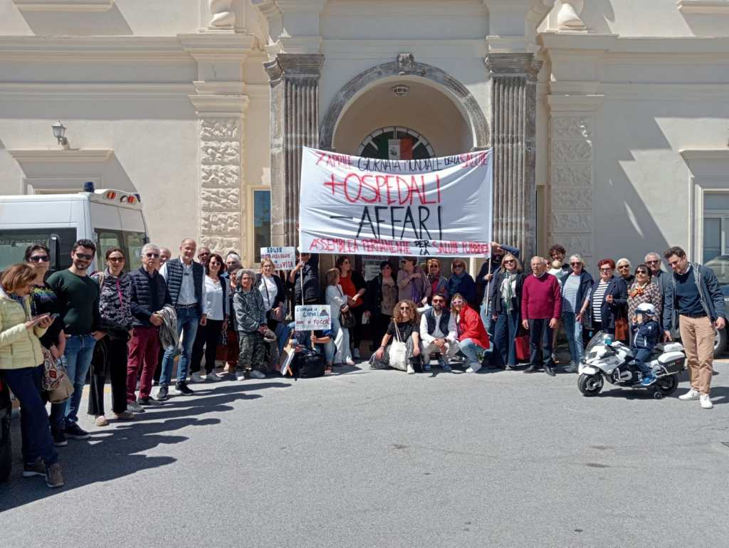 manifestazione sanità ospedale di Lipari