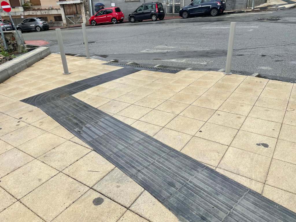 paletti circonvallazione