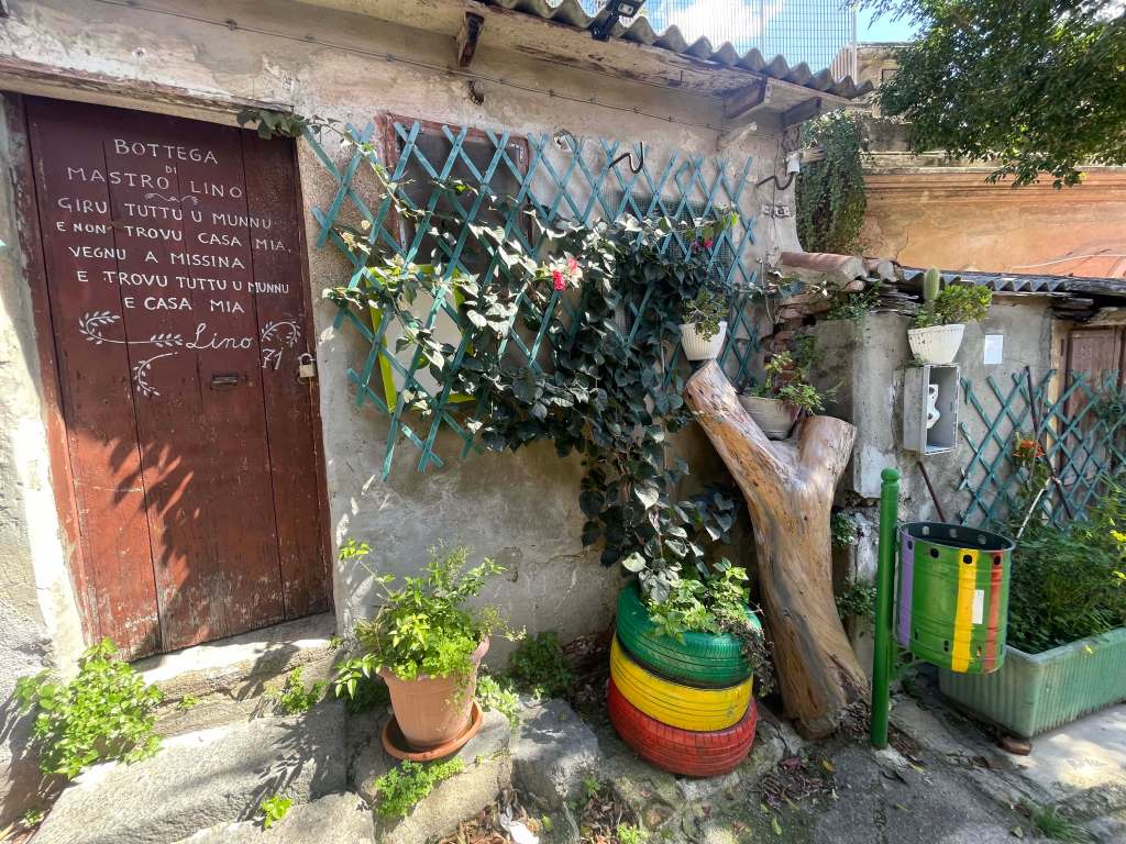 via delle mura gentili baraccopoli