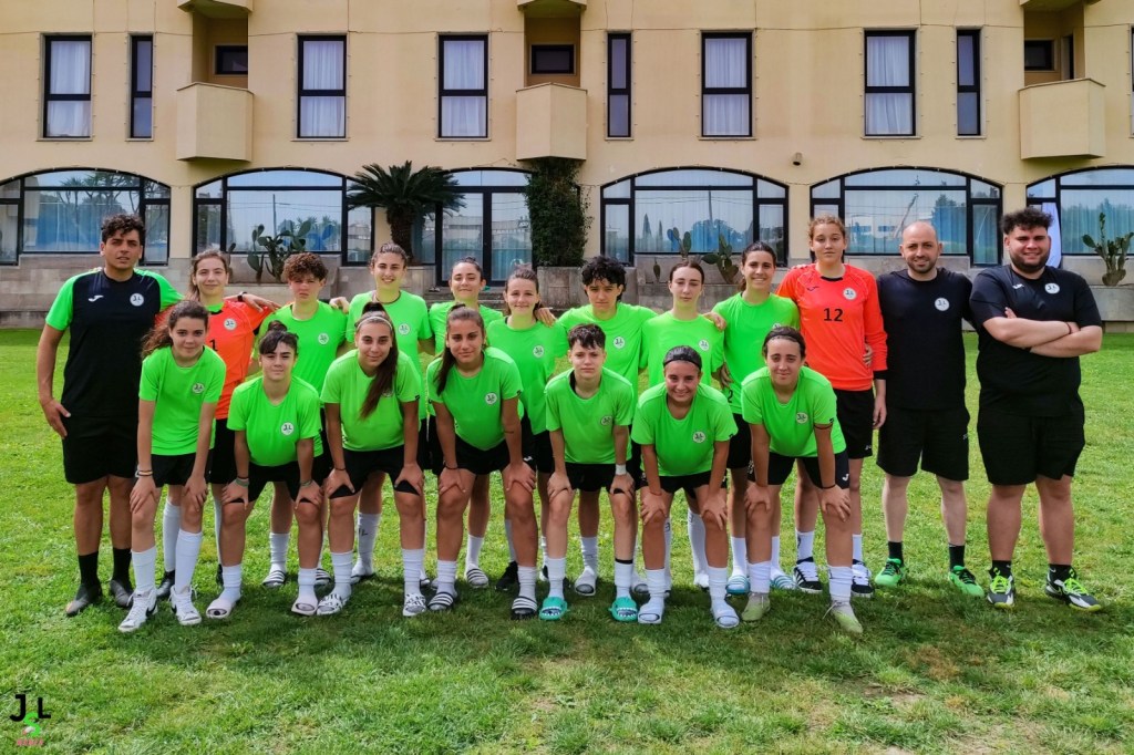 squadra femminile in trasferta