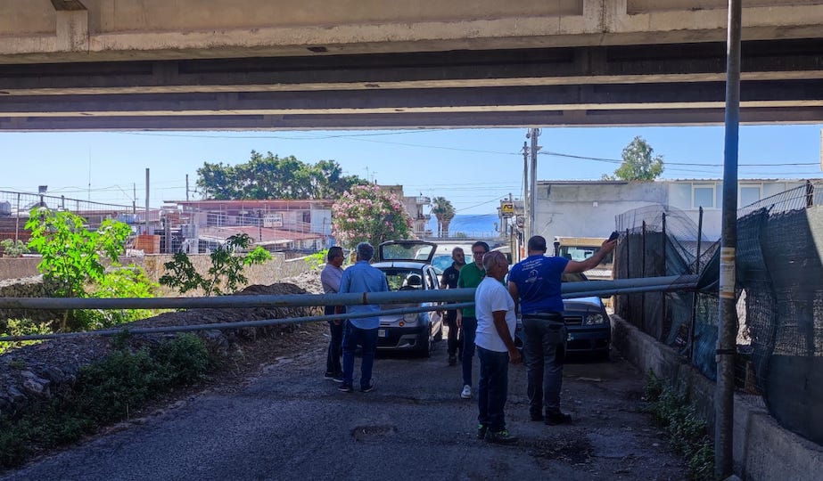 Il crollo delle tubazioni a Roccalumera