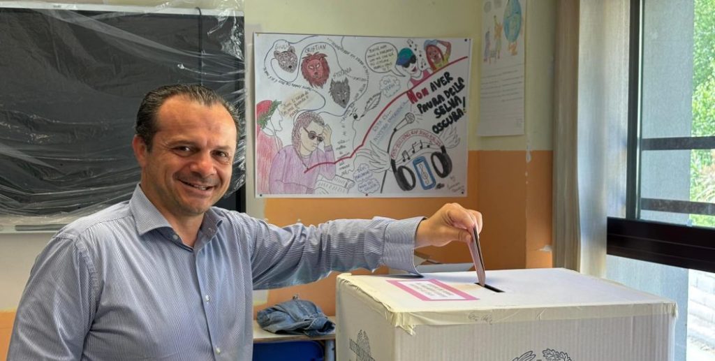 Cateno De Luca al voto per le europee