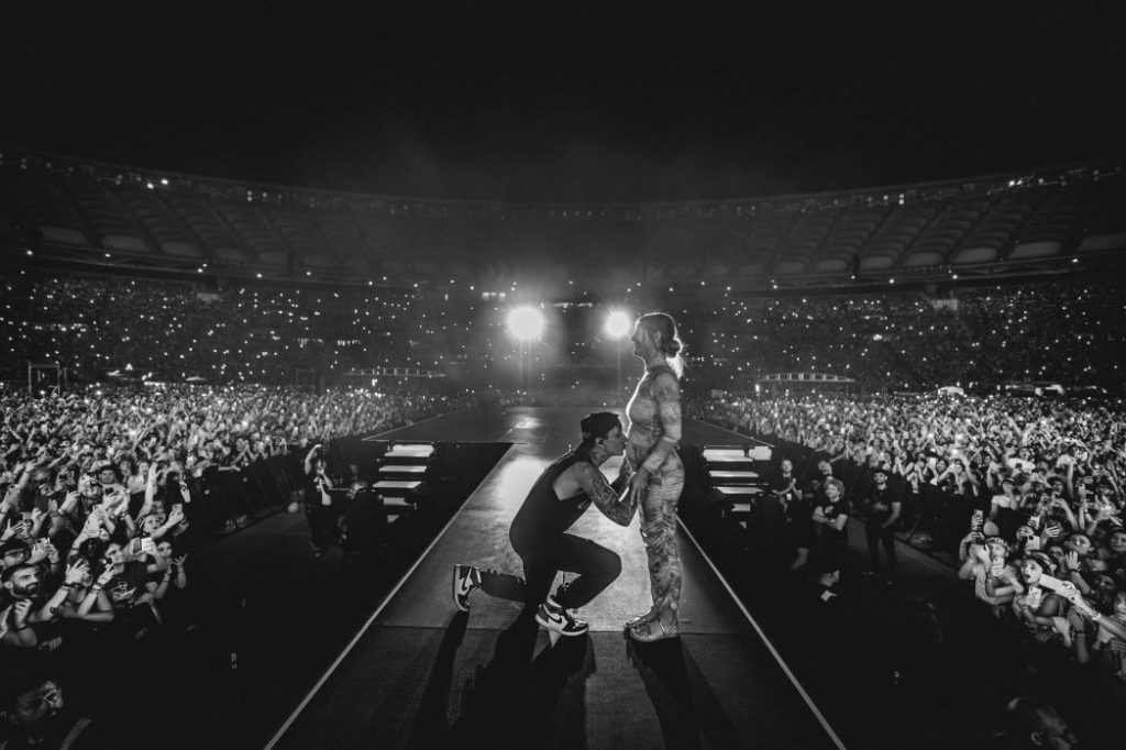 Ultimo e la compagna Jacqueline Luna Di Giacomo