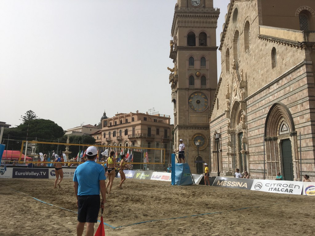 beach volley piazza duomo