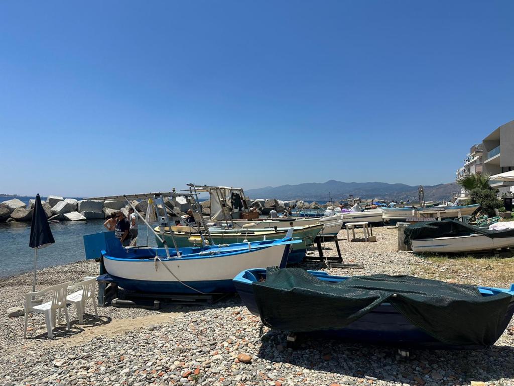 Controlli barche a Torre Faro