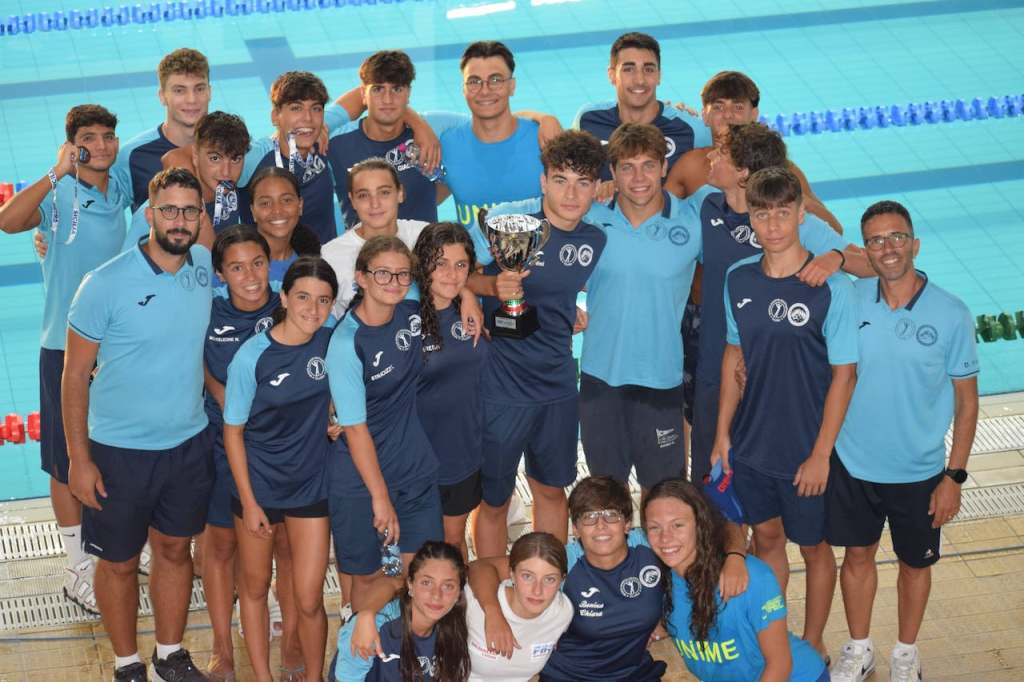 tesserati unime festeggiano