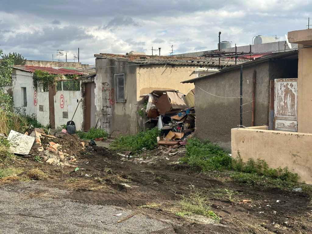 demolizione via taormina