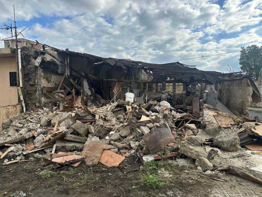 demolizione via taormina