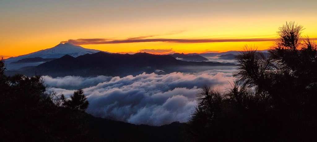 L'Etna visto da Dinnamare