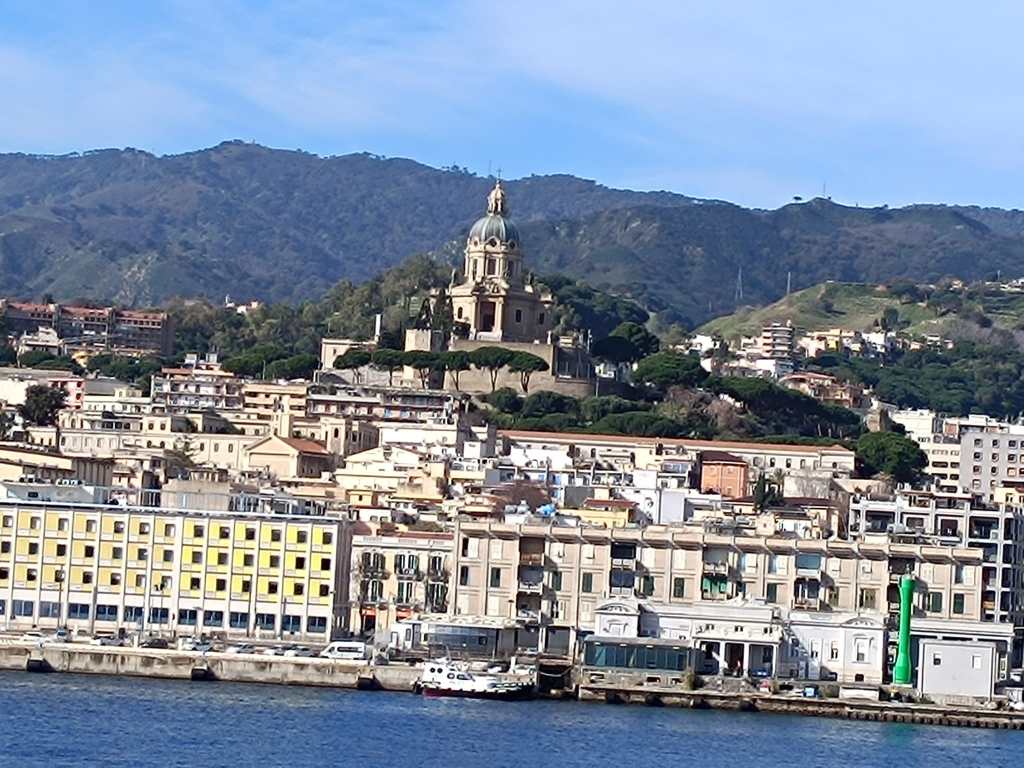 Vista dalla Marina militare