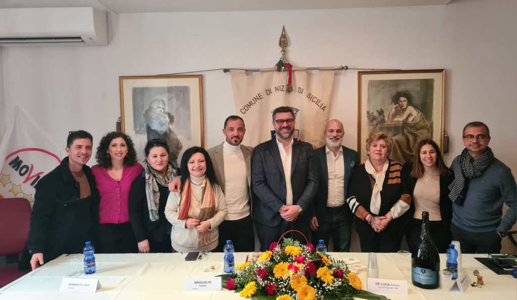 La conferenza stampa del M5s a Nizza