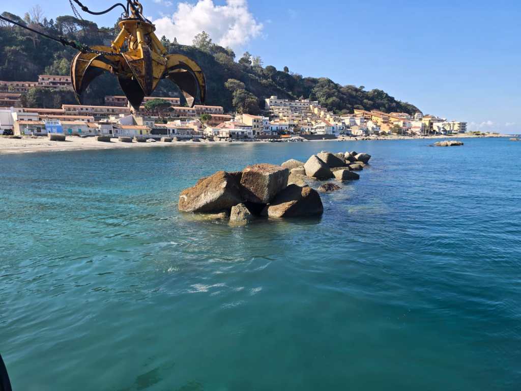 acqualadrone nuovi massi