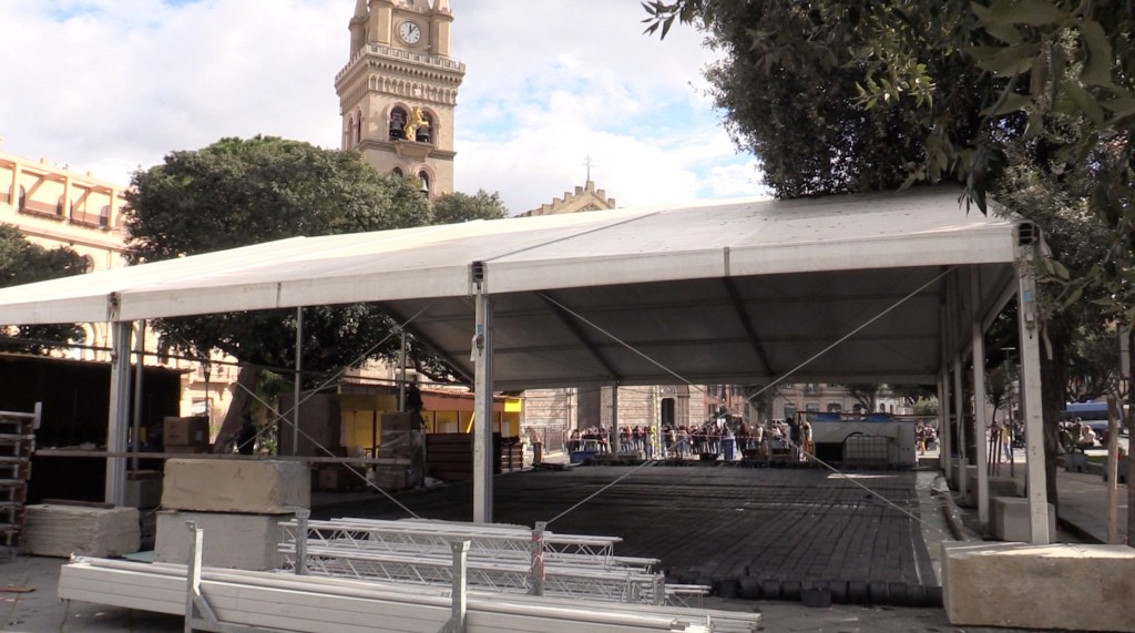 pista ghiaccio duomo