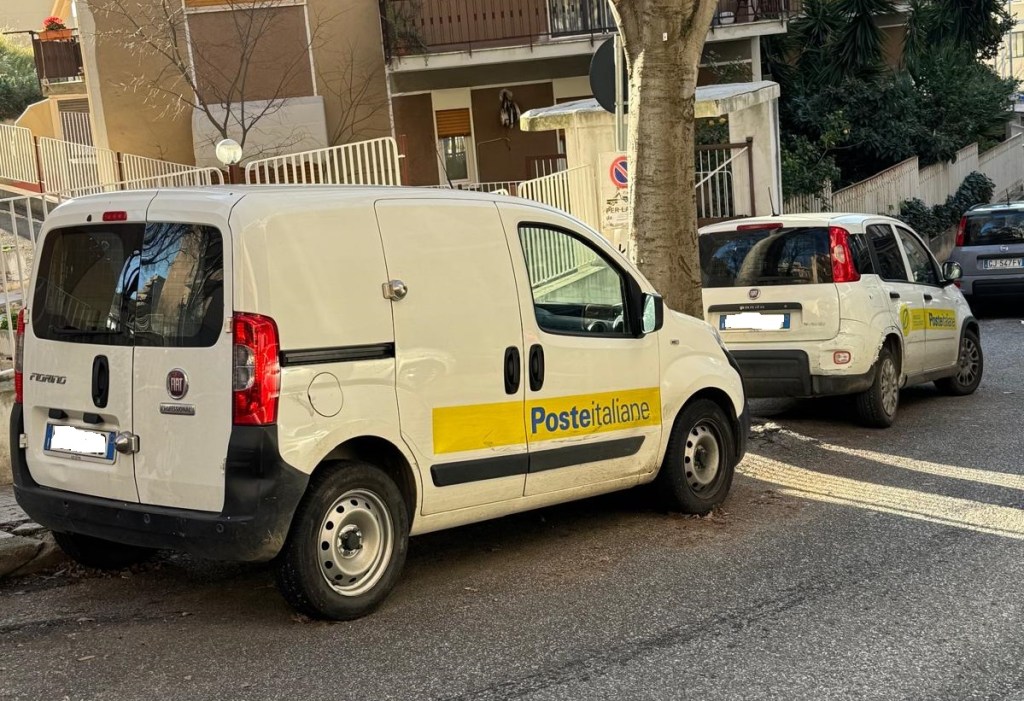 poste italiane parcheggi