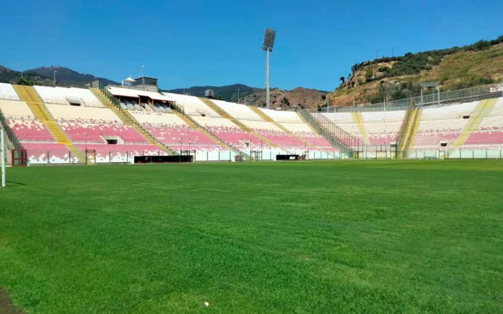 stadio franco scoglio manto erboso