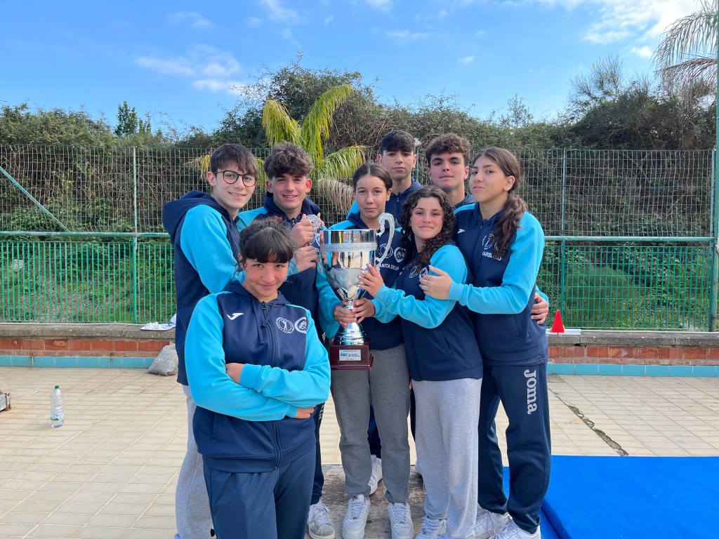 squadra unime ritira la coppa