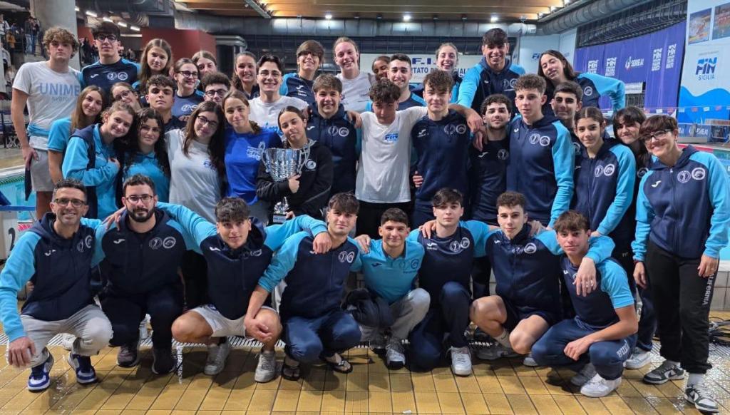 squadra unime nuoto