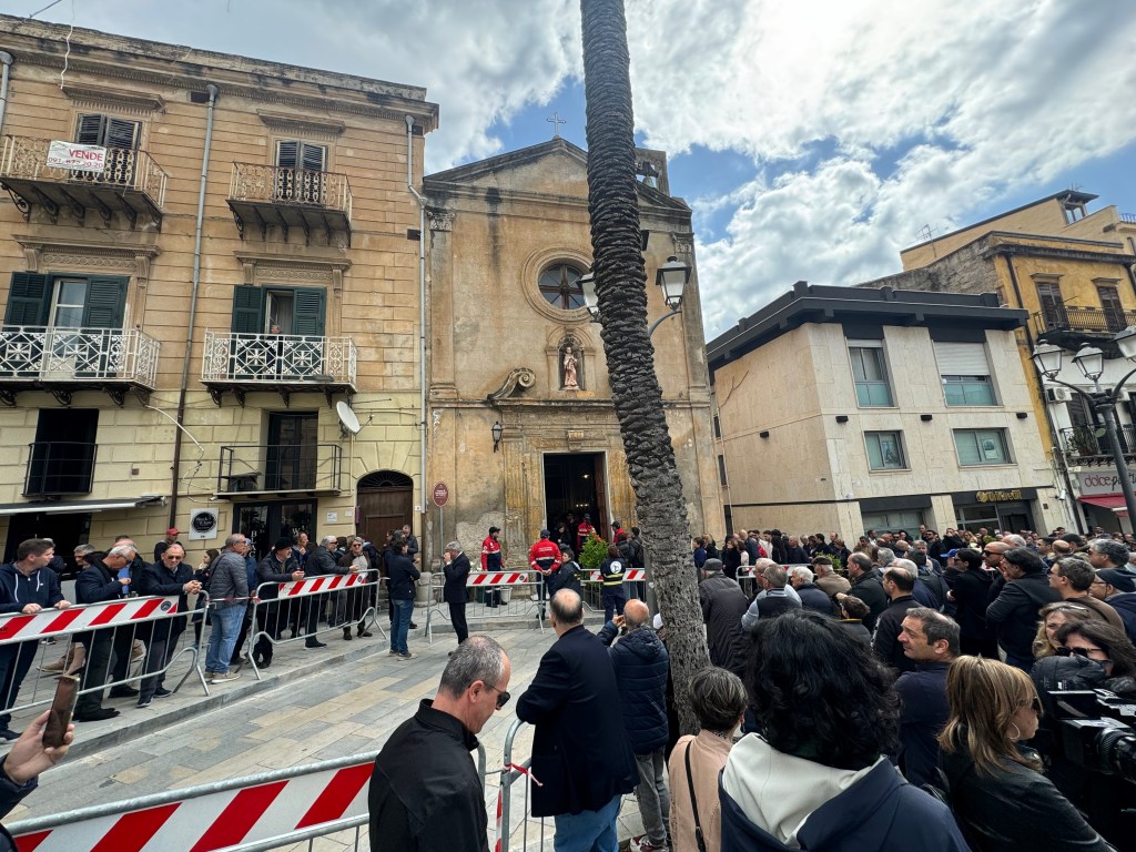 Bara di Sara Campanella, folla a Milsilmeri 