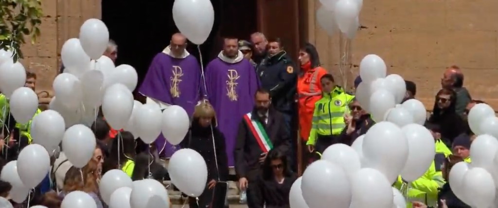 funerali sara rettrice e sindaco