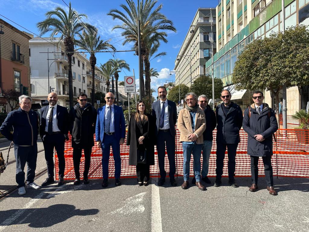 lavori isola pedonale viale san martino