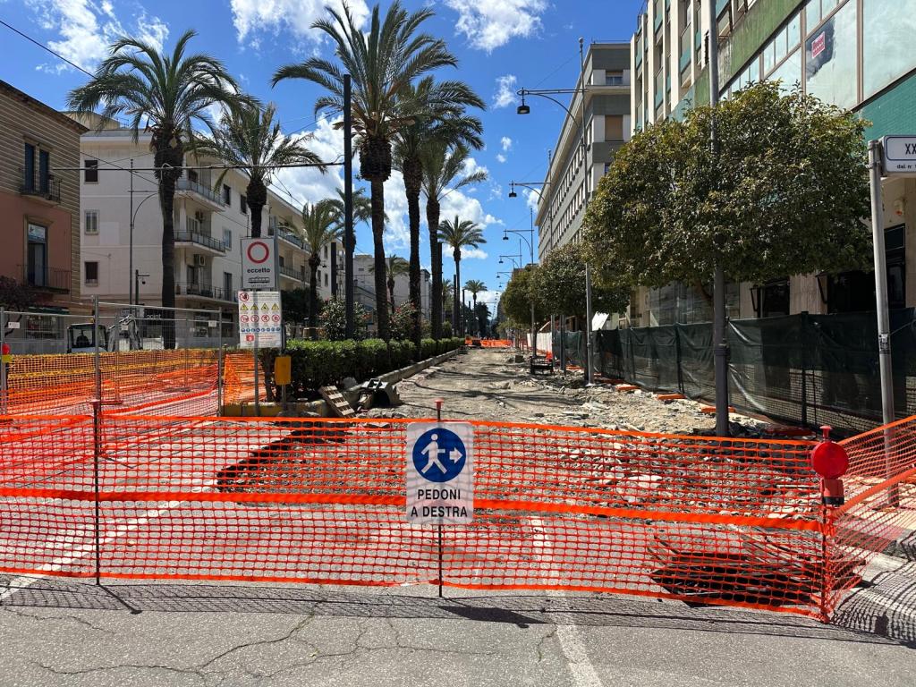 lavori isola pedonale viale san martino