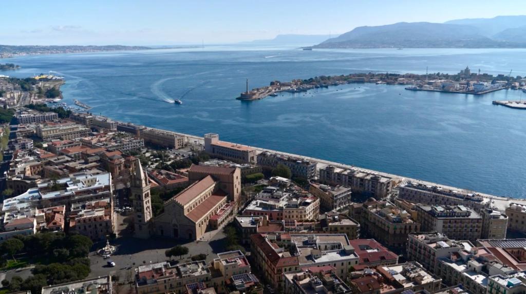 messina madonnina e stretto