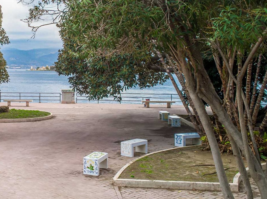 Panchine-delle-Meraviglie-passeggiata a mare