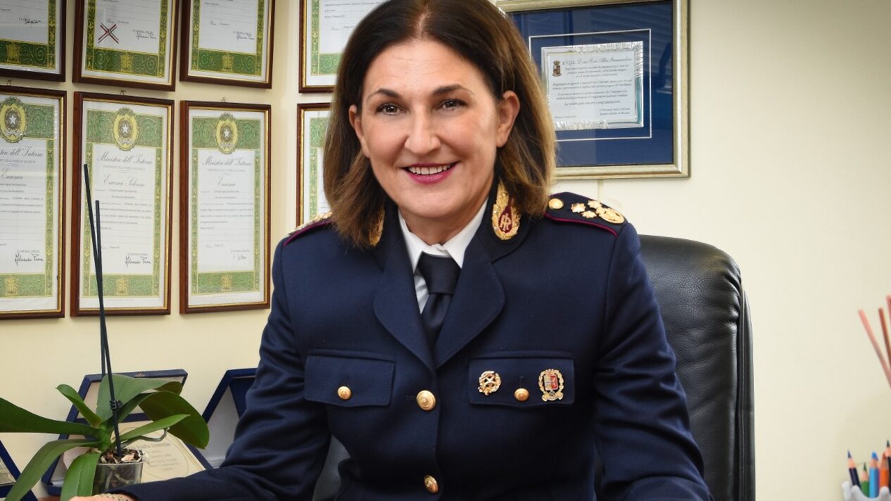 Reggio. il primo dirigente Rosa Alba Stramandino è il nuovo Capo di ...
