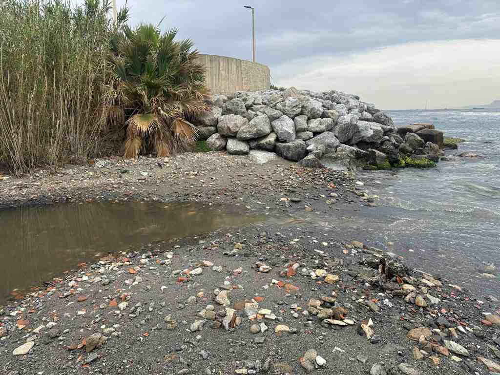 fogna foce torrente giostra