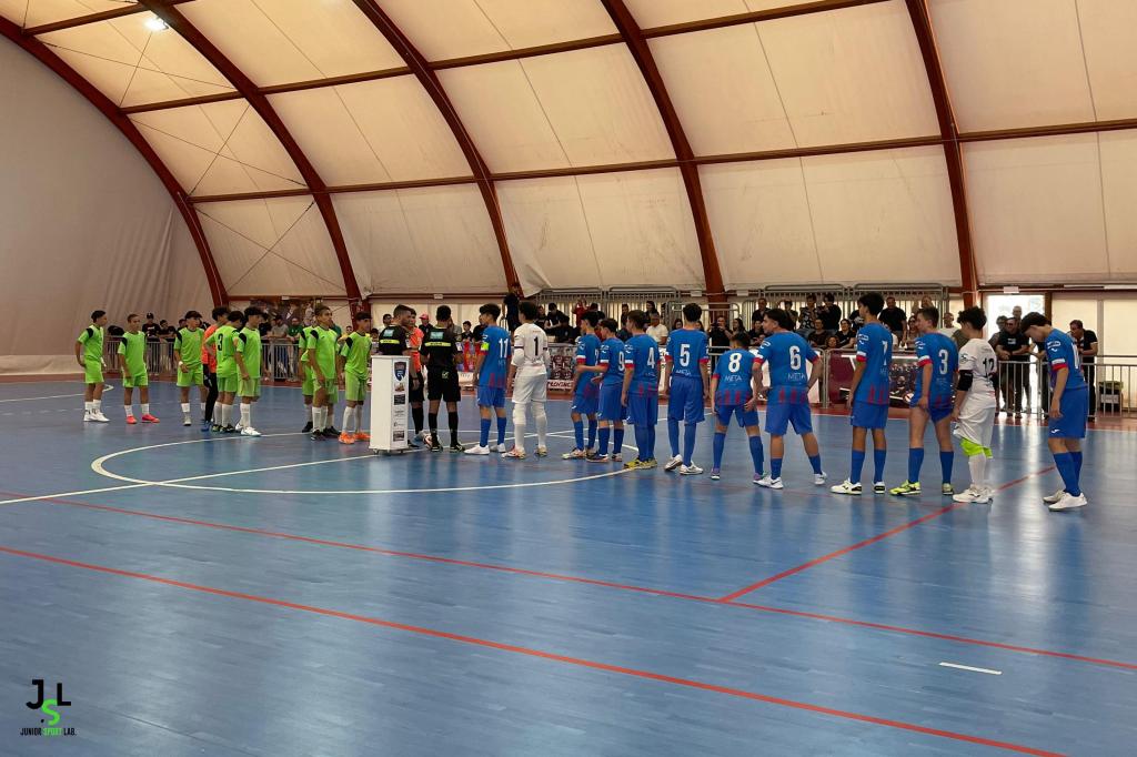 saluti a inizio partita