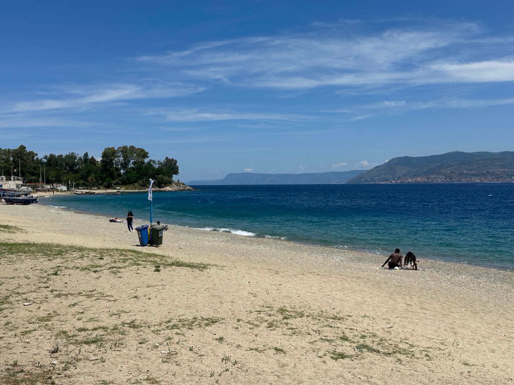 spiaggia ringo mini isole ecologiche 