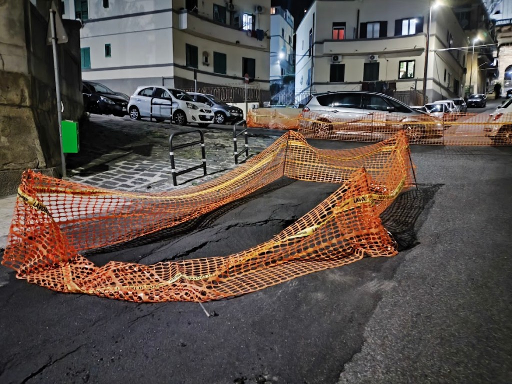 cedimento stradale via delle carceri