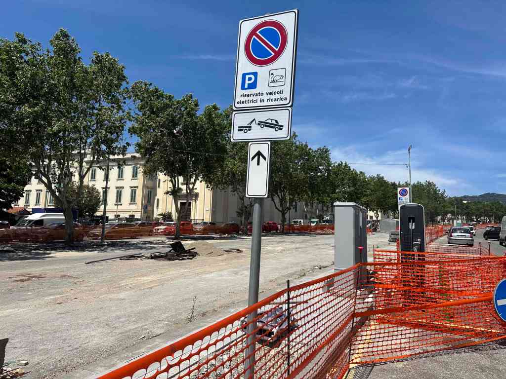 parcheggio viale giostra