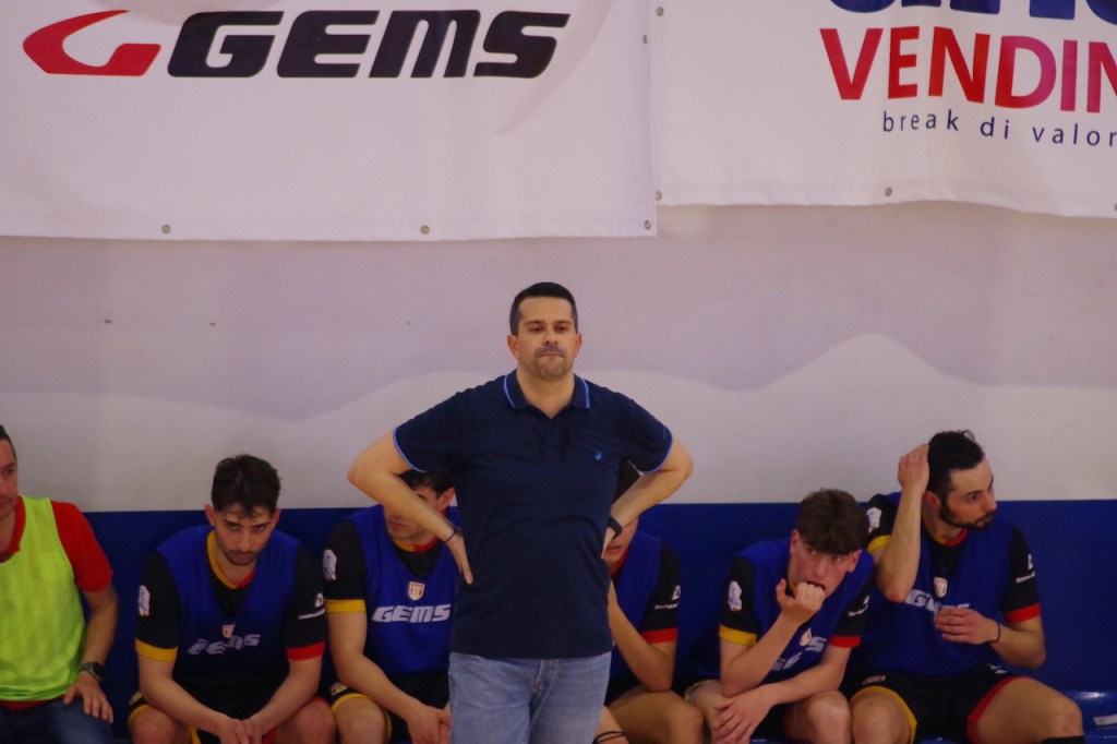 coach fiorenza in panchina