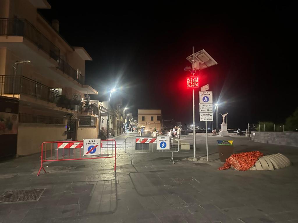 isola pedonale torre faro