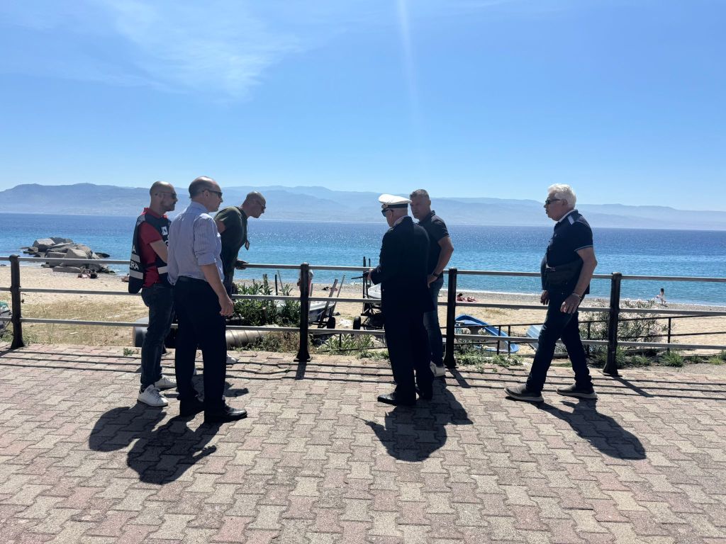 rimozione carcasse barche a pace 1