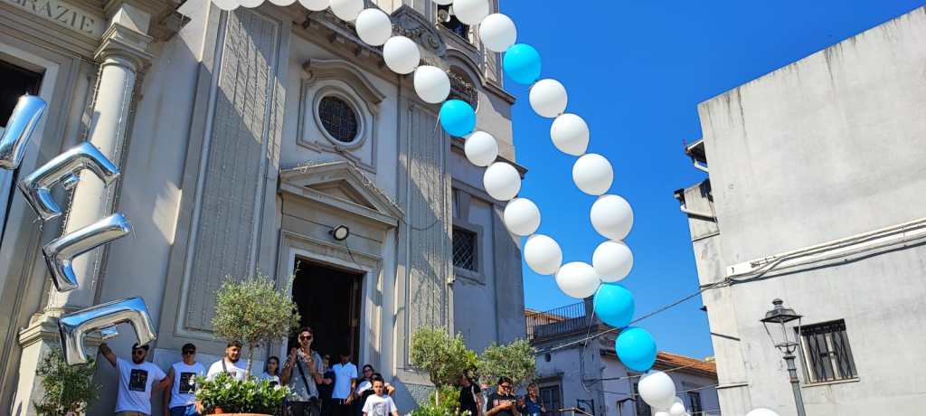 funerali gabriele cavò palloncini