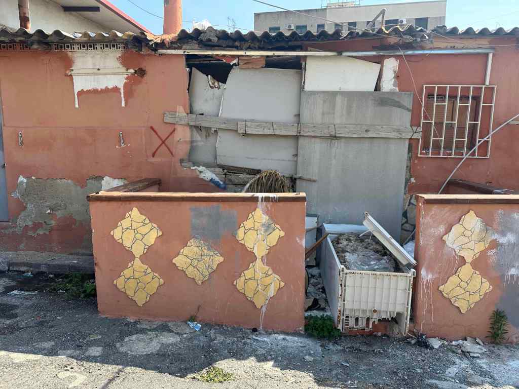 via rosso da messina baracche discariche