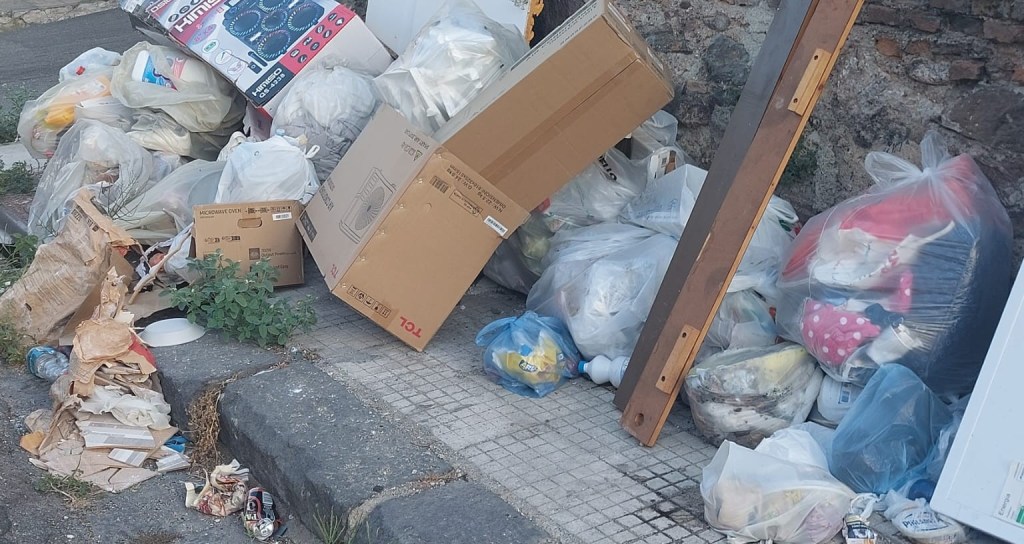 Discariche abusive a Messina