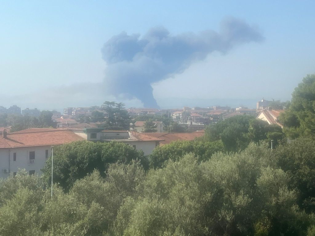 Incendio a Catania 