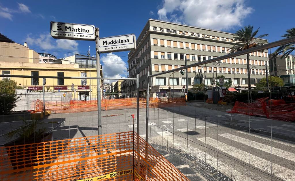 isola pedonale chiusura via Maddalena 